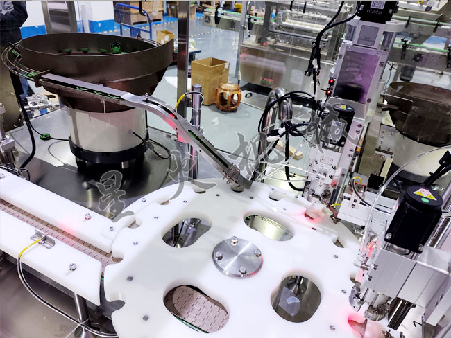 四川全自动检测试剂灌装机细节