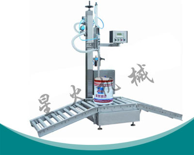 半自动称重式液体灌装机